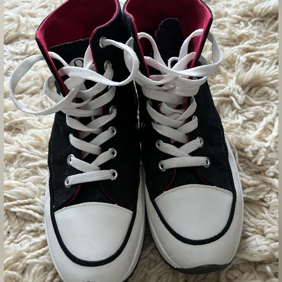 Layer 8 | Shoes | Euc Layer 8 Hightop Platform Sneakers | Poshmark